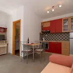 Apartment Valeria Zrnovo